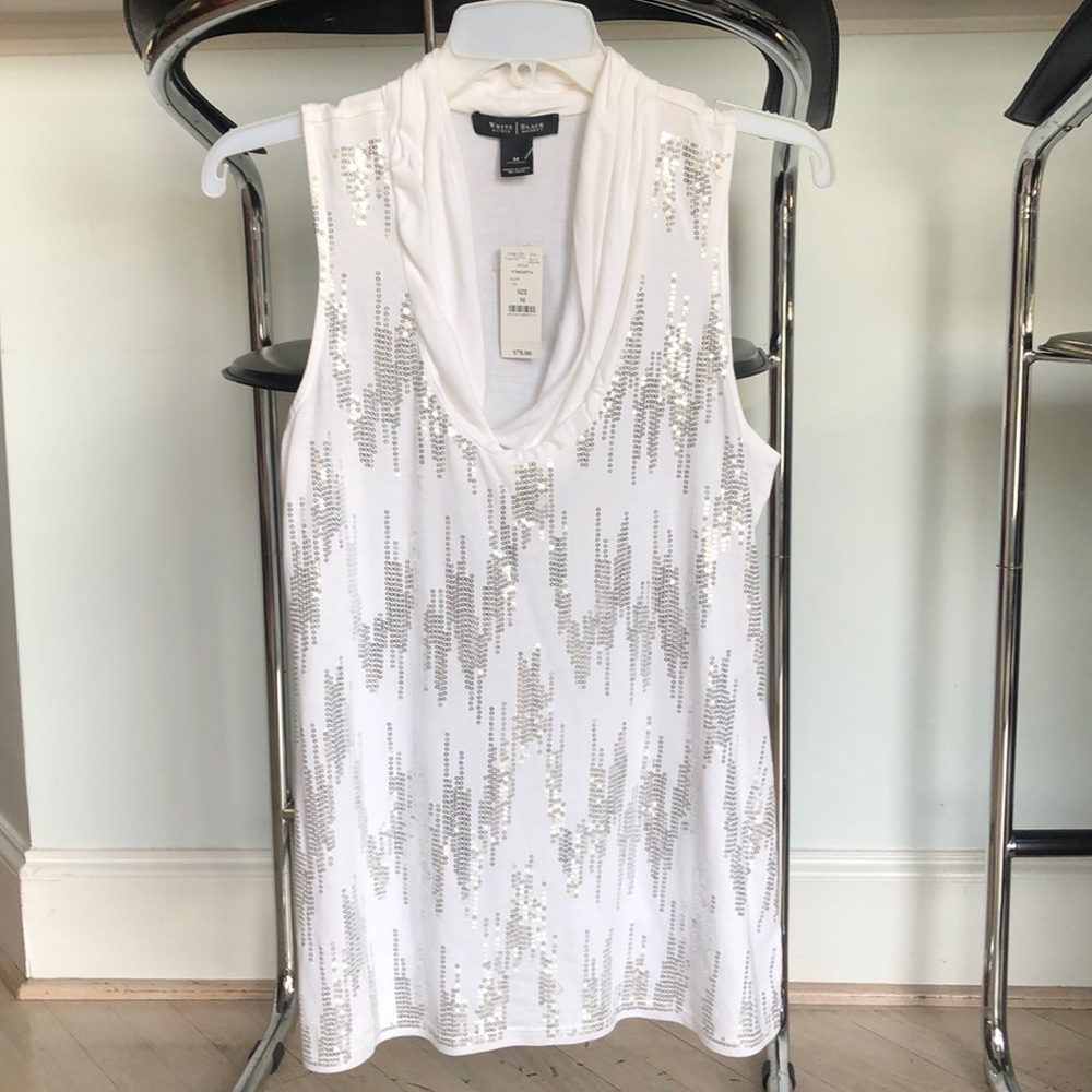 White House Black Market Top!